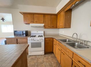 2004 S Hemlock Rd, Muncie, IN 47302