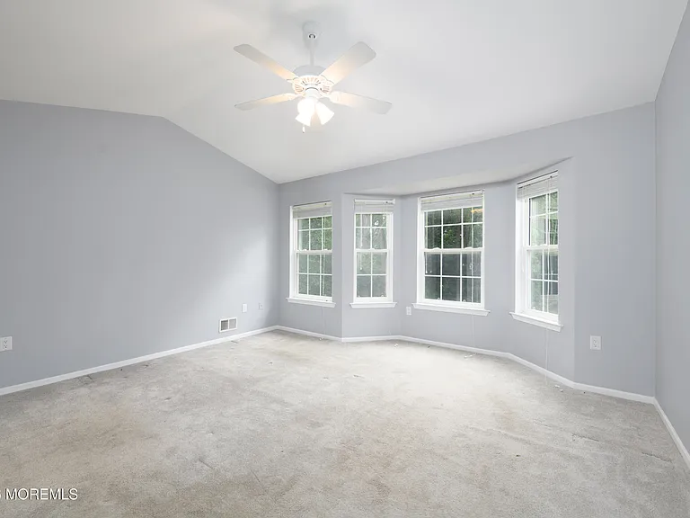 75 McKinley Dr — Photo 18