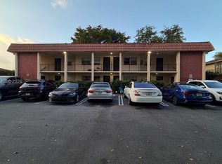 8604 NW 35th St APT 102, Pompano Beach, FL 33065