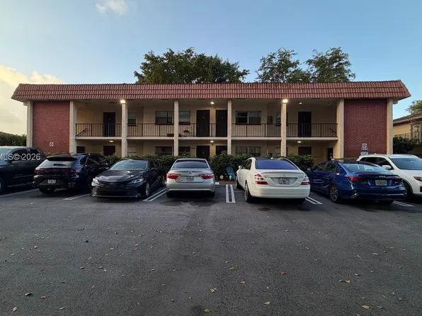 8604 NW 35th St APT 102, Pompano Beach, FL 33065