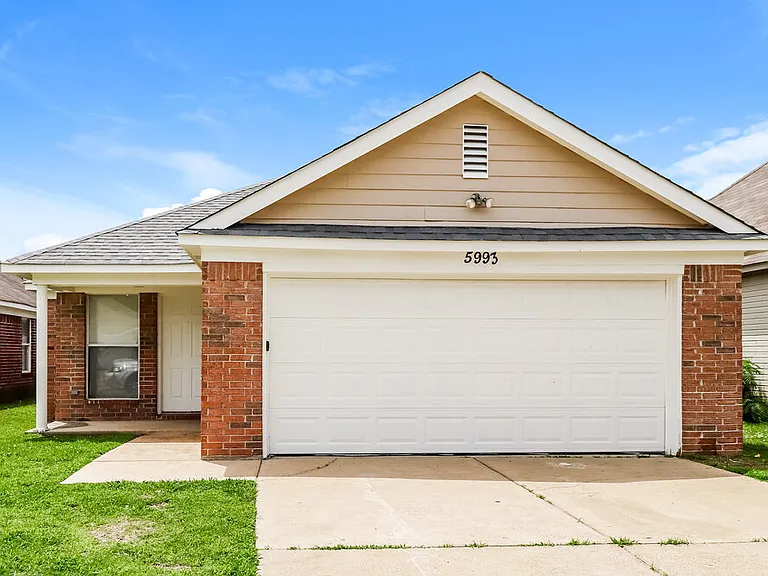 5993 E Wagon Hill Rd — Photo 1