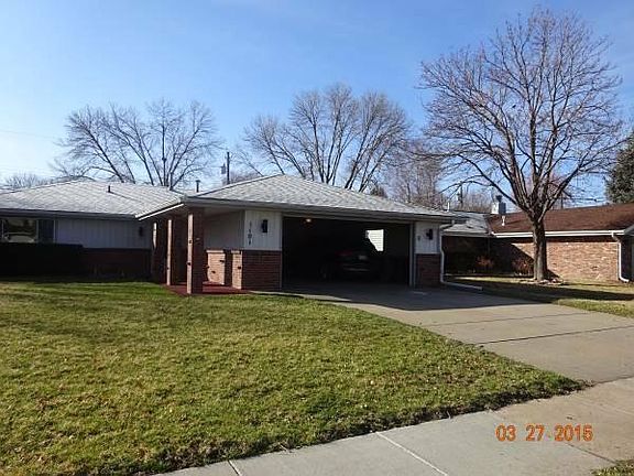 3rd image of 1101 Manchester Dr