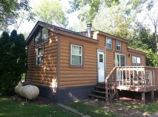 29 Lakeshore Dr, Wilmington, IL 60481