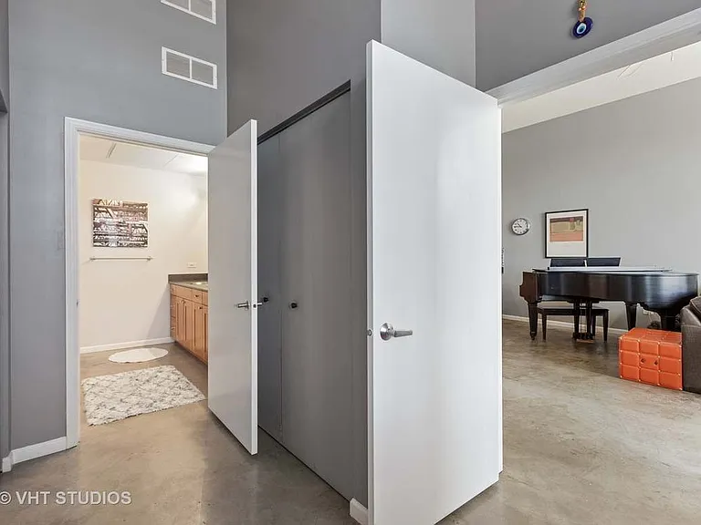 3631 N Halsted St #211 — Photo 6