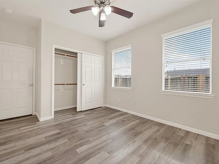 21711 Crest Peak Way — Photo 28
