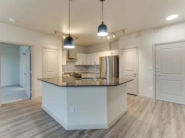 Vine + Vail Townhomes and Apartments