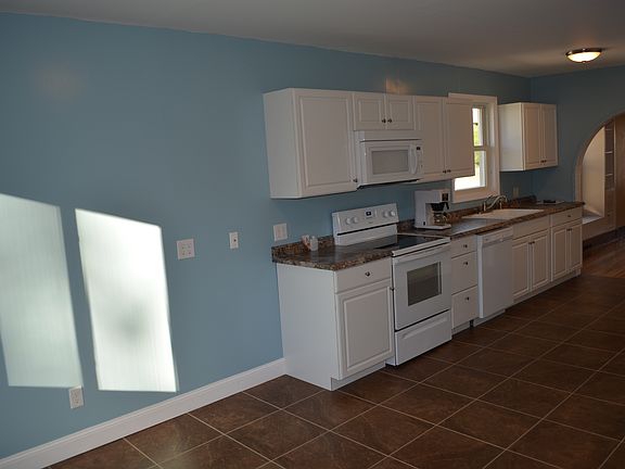 3rd image of 1727 S Hennepin St