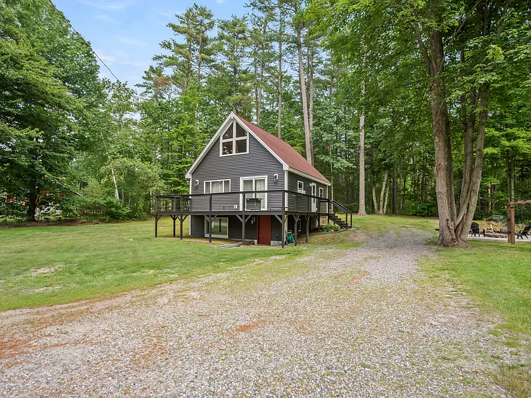 179 E Shore Dr — Photo 3