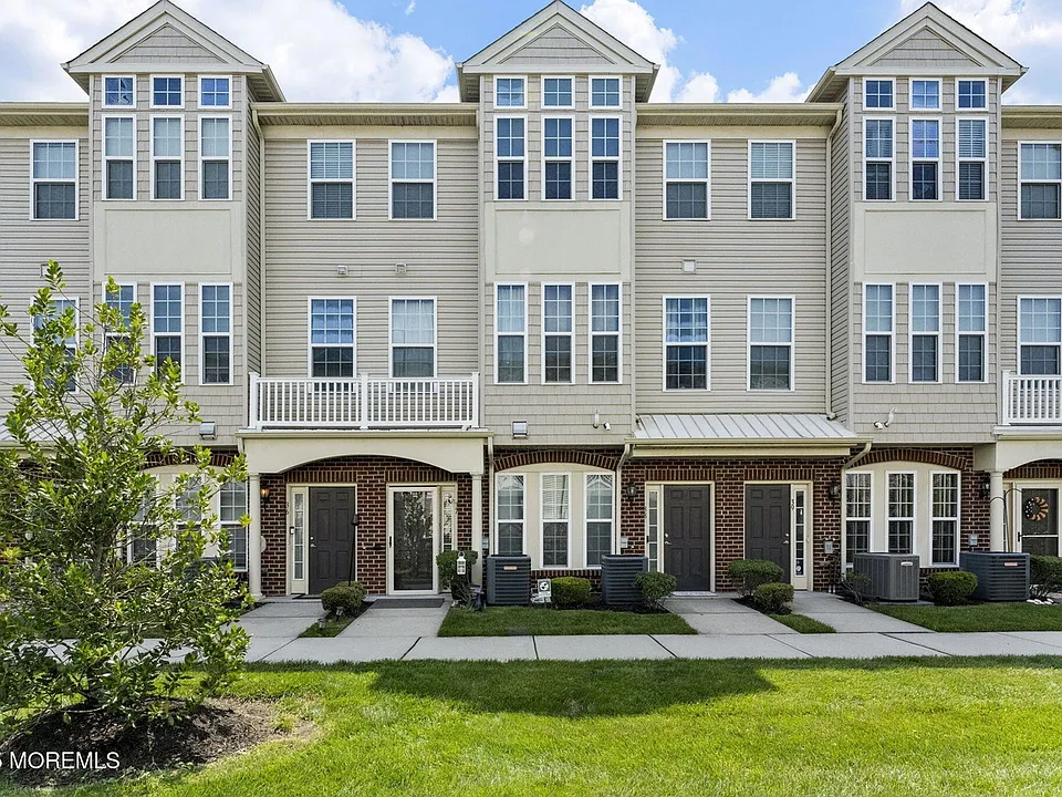 36 Kyle Dr