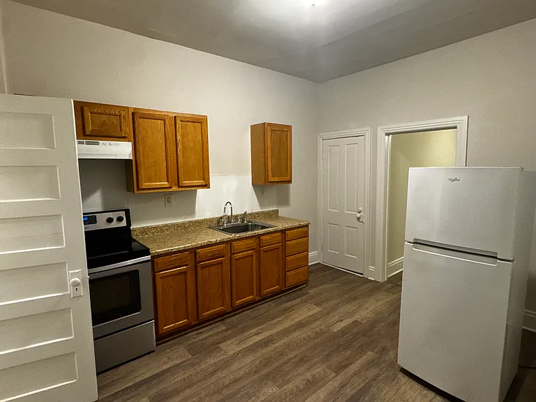 425 Carlisle St #425.5-A — Photo 1