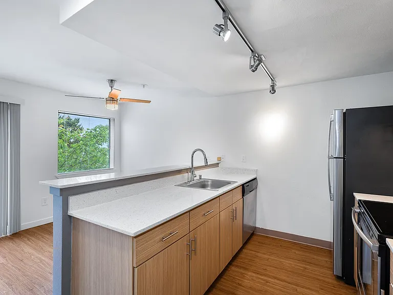 Westside Flats North — Photo 8