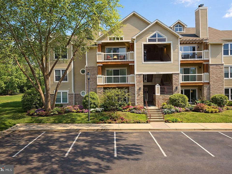 1st image of 605 Admiral Dr Unit 301