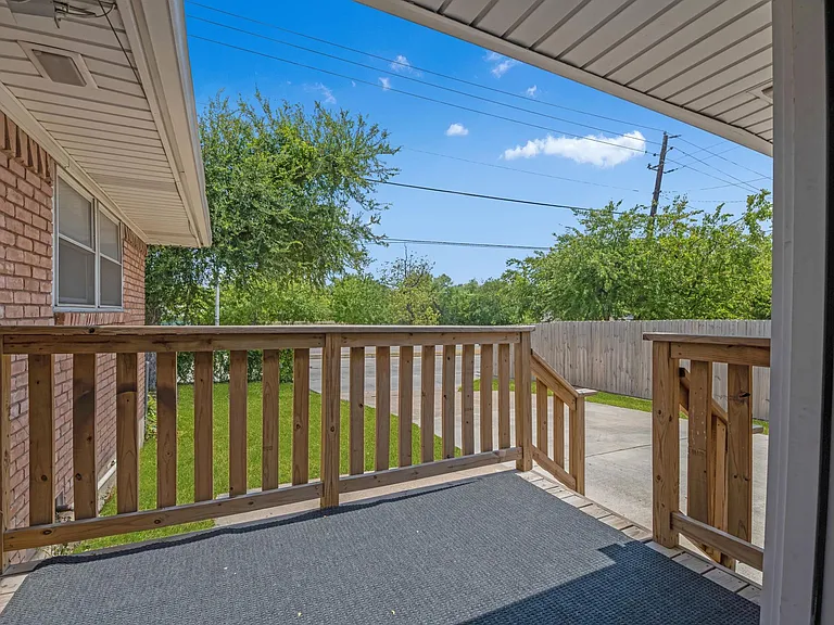 3364 Darvany Dr — Photo 14