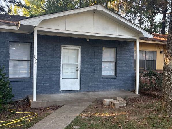 1813 Craft St