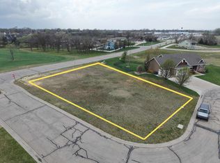 400 Ridge Ct, Abilene, KS 67410