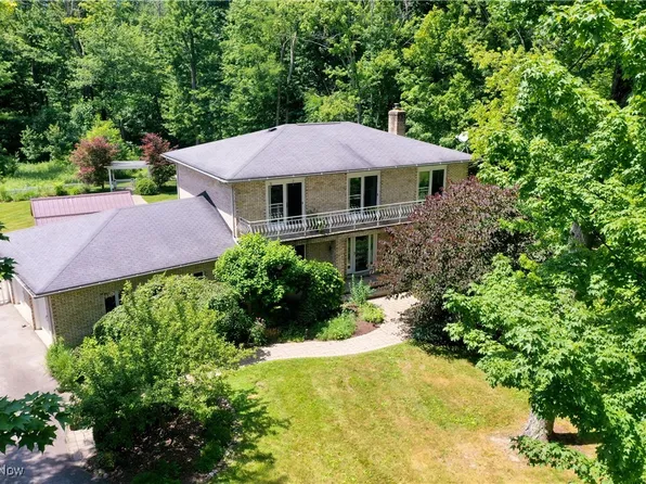 10680 N Woods Cir, Chardon, OH 44024