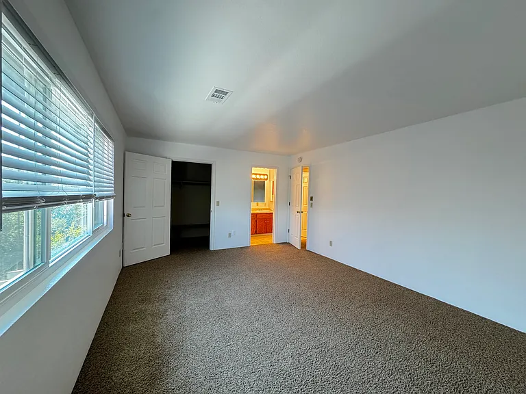 1281 Burton Ct #1 — Photo 13
