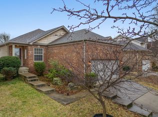 176 Black Water Ln, Lexington, KY 40511