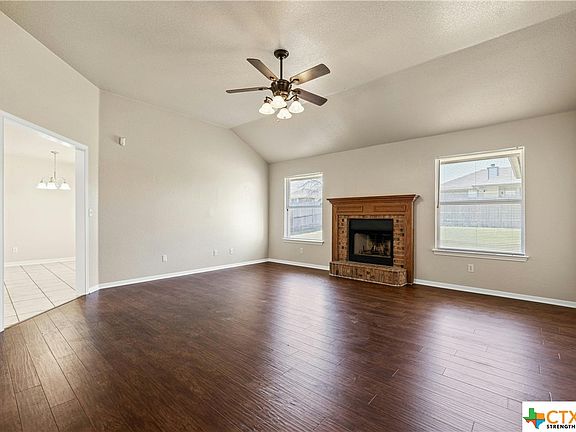 5th image of 2804 Diaz Dr