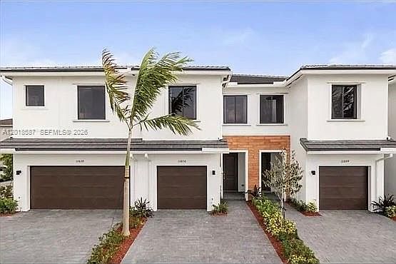 1st image of 10975 SW 233rd St