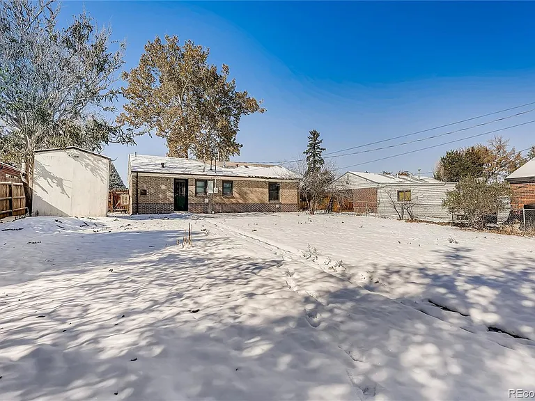 2650 Oneida St — Photo 22