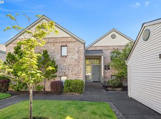 16354 SW 130th Ter APT 74, Tigard, OR 97224