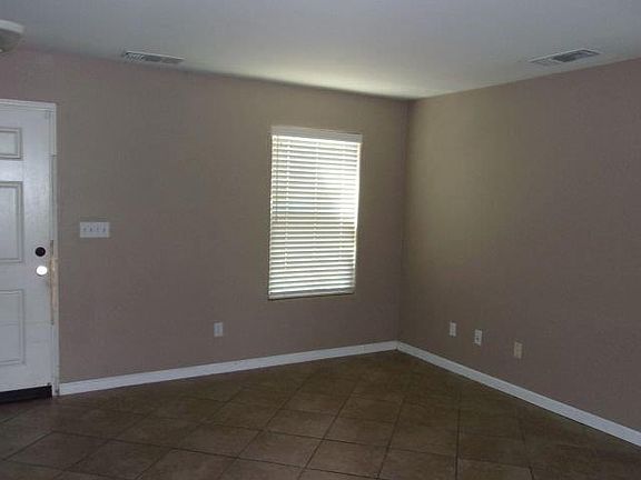 4th image of 4328 W Elkhorn Ave