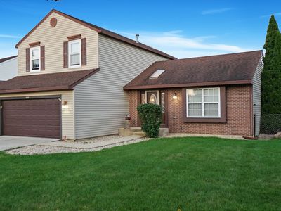 408 Kensington Dr, Streamwood, IL, 60107