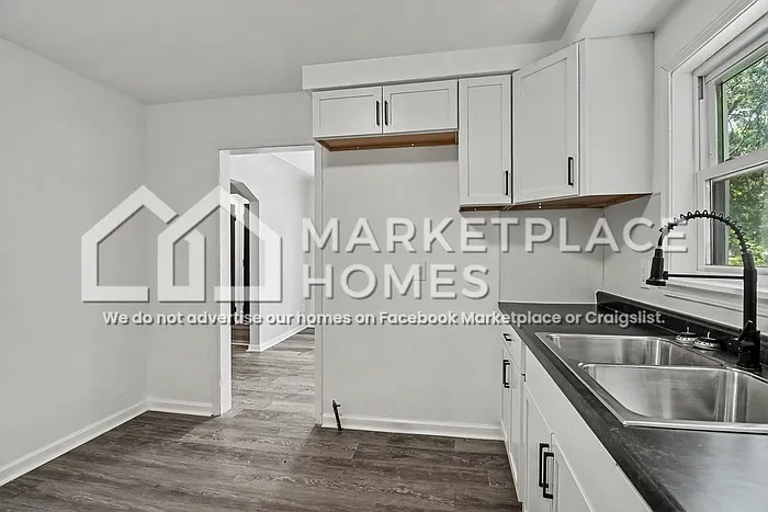 18431 Teppert St — Photo 11