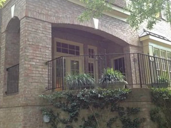 4014 Barclay Downs Dr, Charlotte, NC 28209