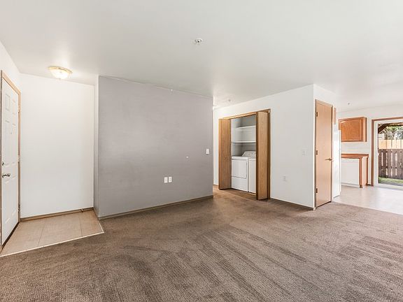 5th image of 501 E Mullan Ave #3