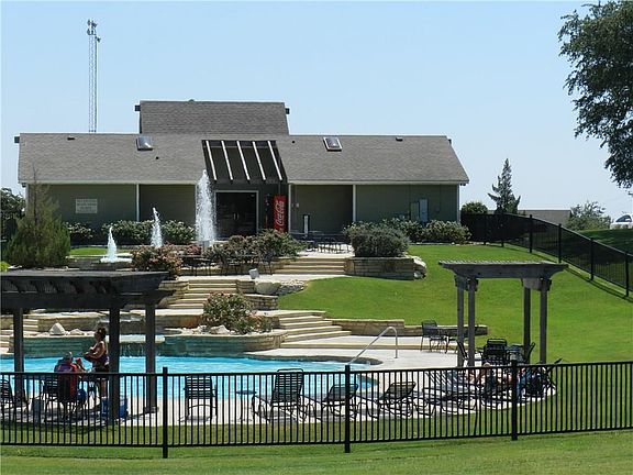 5th image of 22062 Greenbriar Dr