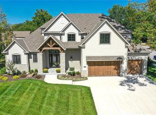 3902 W 102nd Ter, Overland Park, KS 66206