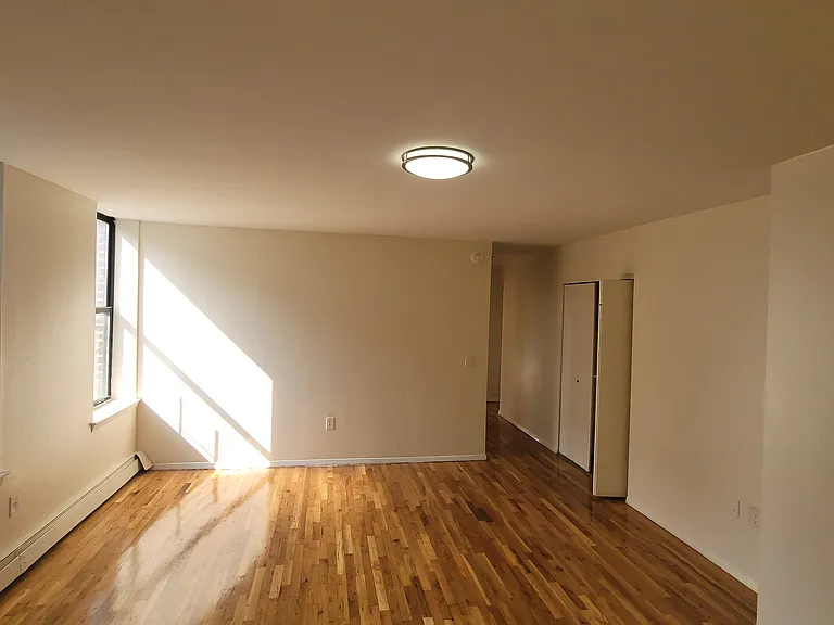 1264 Sheridan Ave #6F — Photo 1