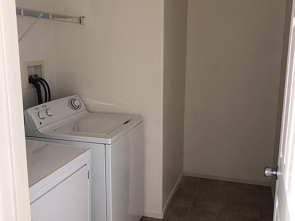 4th image of 6061 Bagley Ave APT 10
