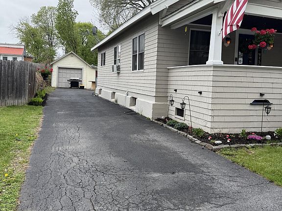 3rd image of 8 Ida Street