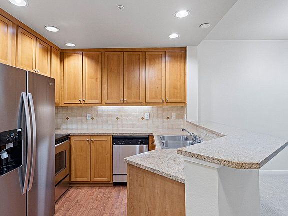 5th image of 4313 Issaquah Pine Lake Rd SE Unit 207