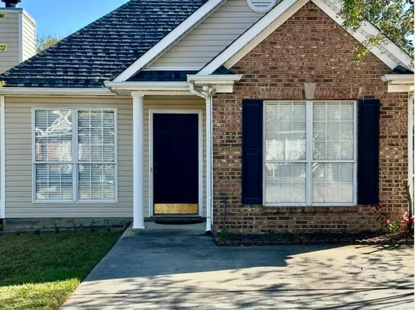 7445 Wyndham Pkwy, Helena, AL 35080