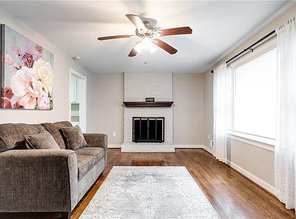 5th image of 7602 Antionette Dr