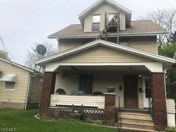 323 Bedford Ave NW, Canton, OH 44708