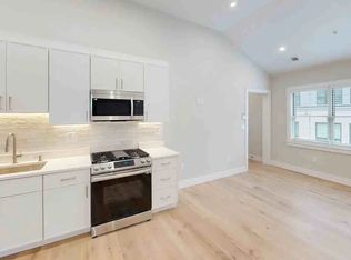 9 Everett St #6, Allston, MA 02134