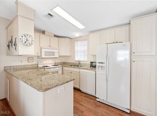 185 Ramble Dr, North Fort Myers, FL 33903