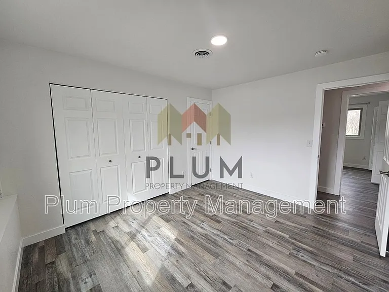 2340 Fairview Ave #2 — Photo 16