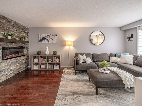 5th image of 18 Abbeywood Cres