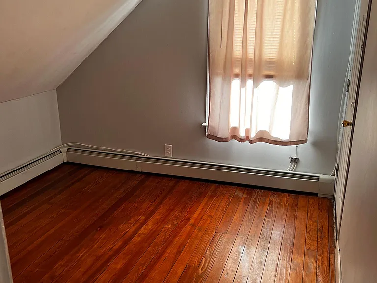 13 Fenmoor St #3 — Photo 3