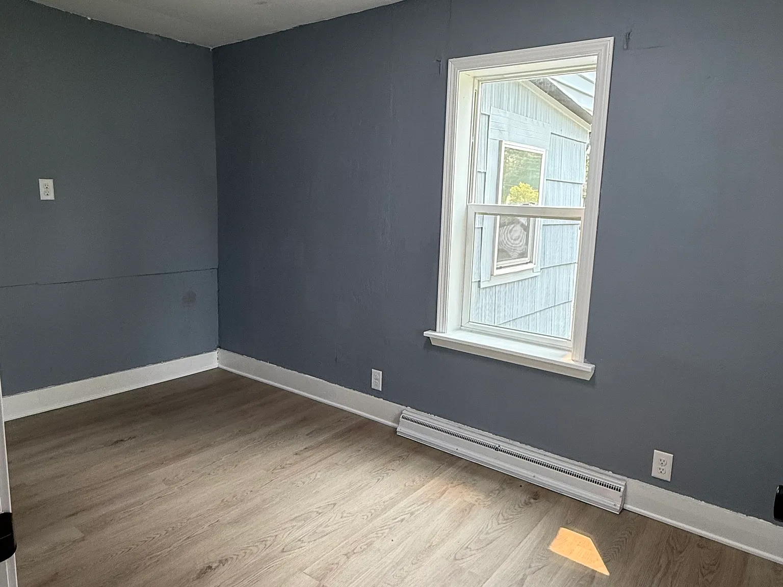 3 bed, 1048 sqft, $1,400 — Photo 3