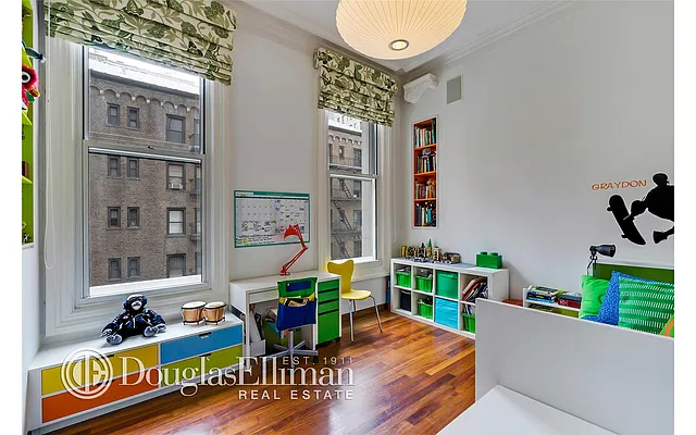 Rented by Douglas Elliman | media 14