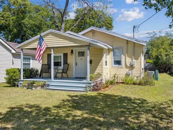 613 Fir St, Fernandina Beach, FL 32034