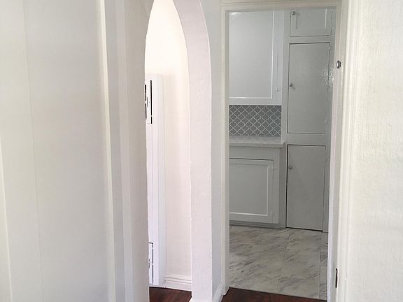 2nd image of 1142 Harvard St #1