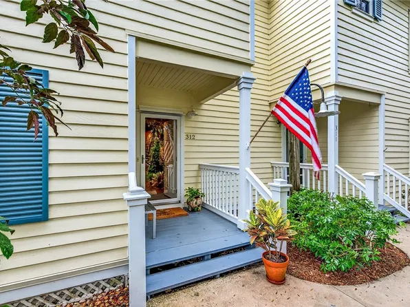 1475 Fern Ct APT 312, Vero Beach, FL 32963